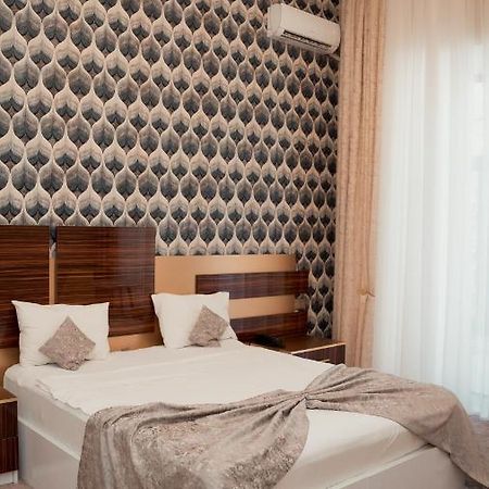 Dionis Baku Hotel Экстерьер фото