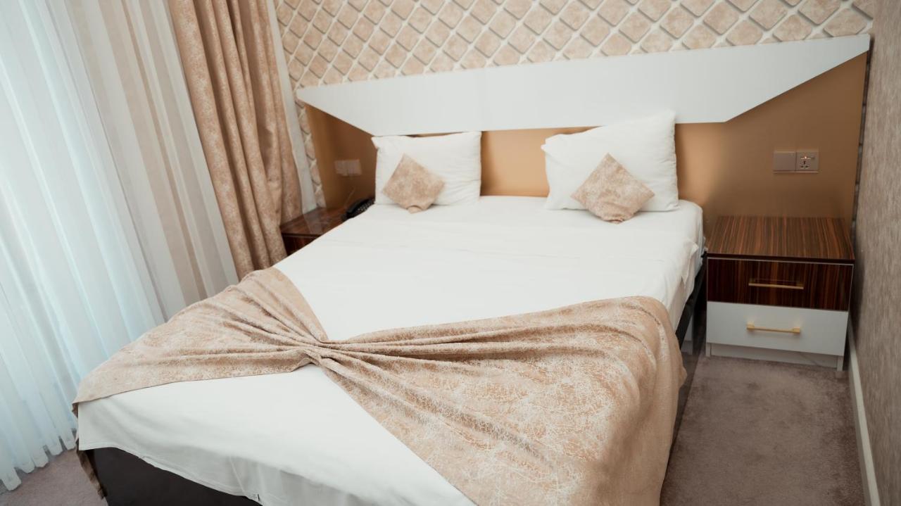 Dionis Baku Hotel Экстерьер фото