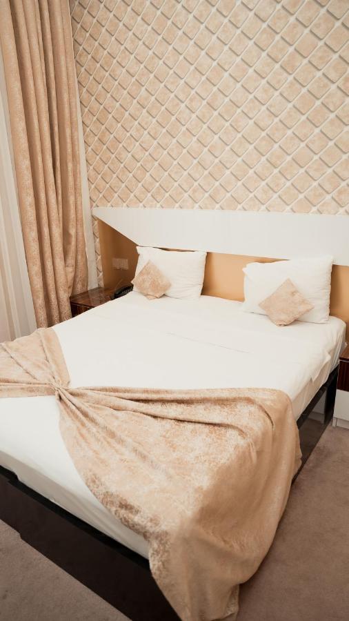 Dionis Baku Hotel Экстерьер фото
